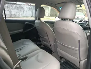 Toyota RAV4 2011 Black