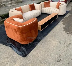 Upholstery Cushion Chair