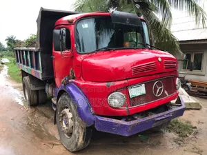 Mercedes 1513