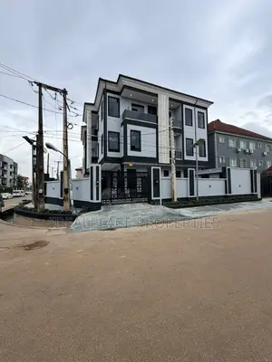 3bdrm Apartment in Opebi for sale