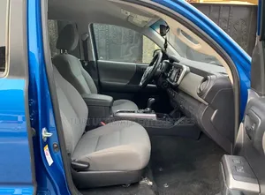 Toyota Tacoma 2019 Blue