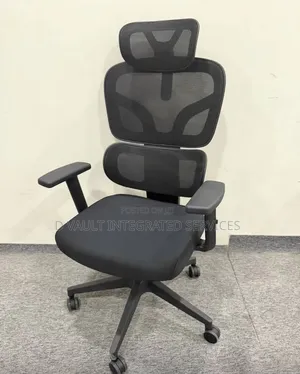 Exquisite Office Chair / Swivel Chair.