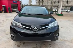 Toyota RAV4 XLE 4dr SUV (2.5L 4cyl 6A) 2015 Black