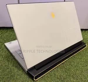 Laptop Alienware M17 R4 16GB Intel Core i7 SSD 1T