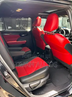 Toyota Highlander XSE AWD 2024 Black