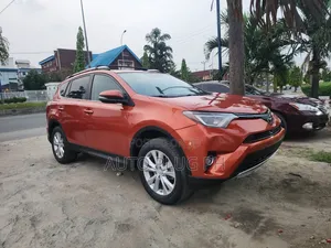 Toyota RAV4 2015 Orange