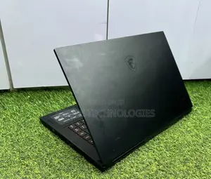 Laptop MSI GS66 Stealth 10SGS 16GB Intel Core i7 SSD 512GB