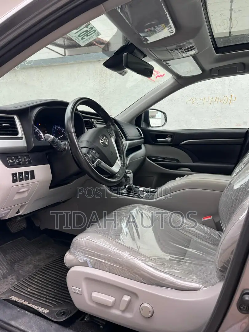 Toyota Highlander 2017 Gray