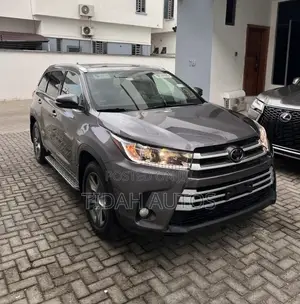 Toyota Highlander 2017 Gray