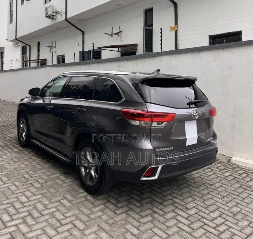 Toyota Highlander 2017 Gray