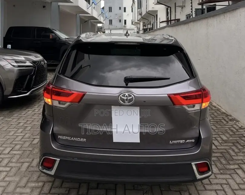 Toyota Highlander 2017 Gray
