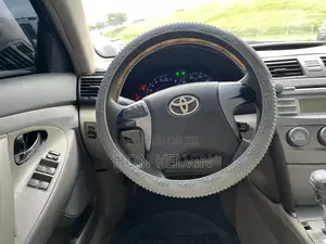 Toyota Camry SE 4dr Sedan (2.5L 4cyl 6AM) 2010 Green