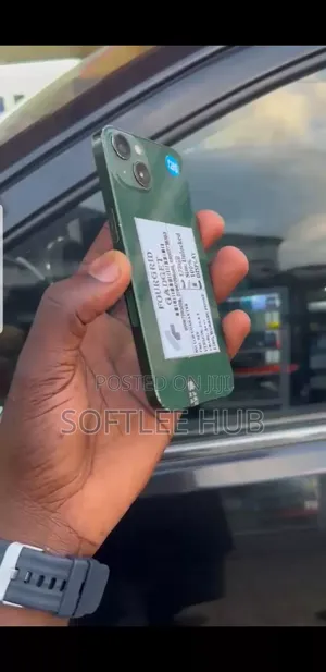 Apple iPhone 13 128 GB Green