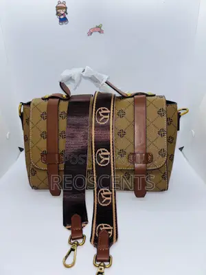 Pretty Hand Bag