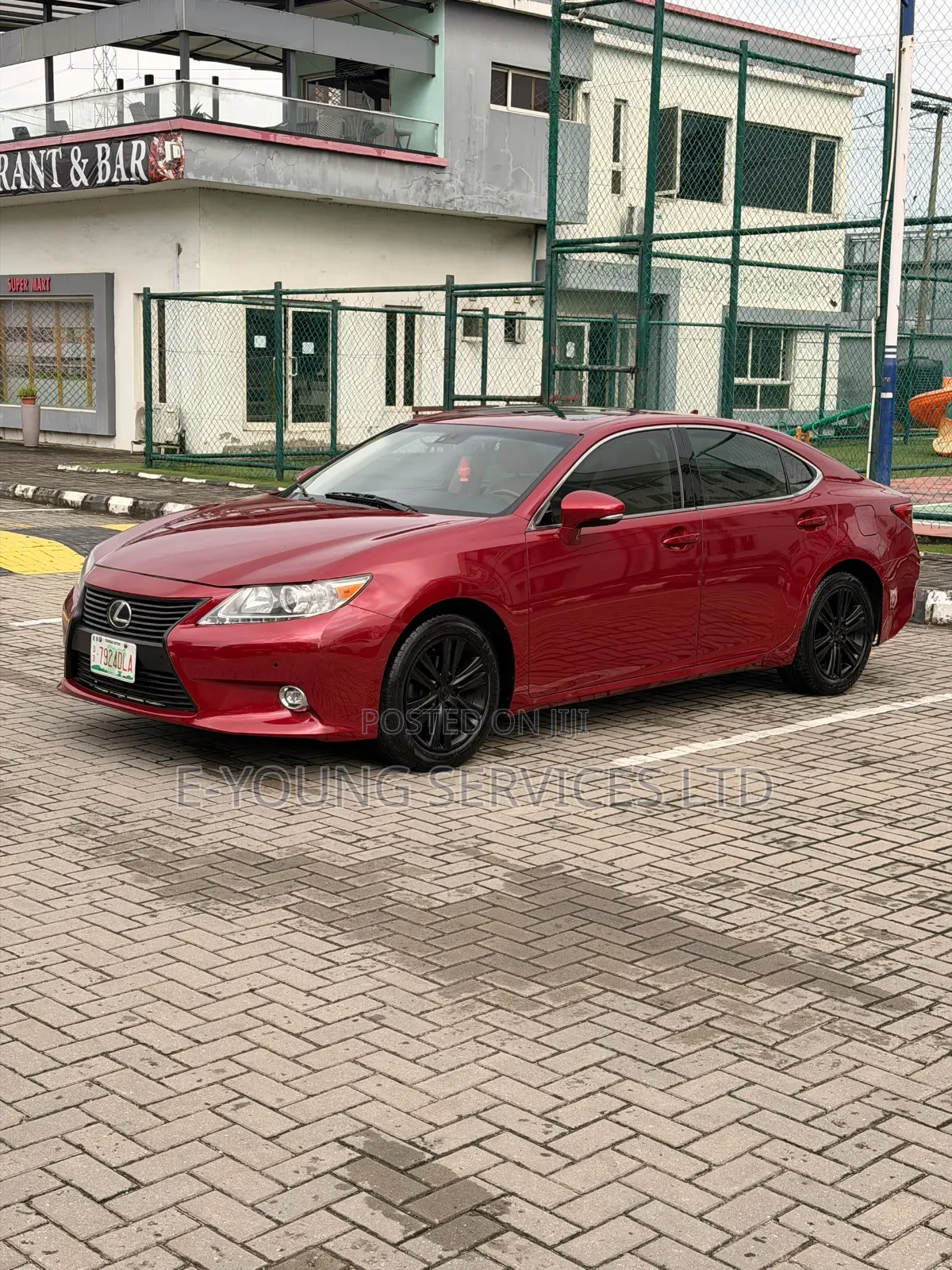 Lexus ES 2013 Red