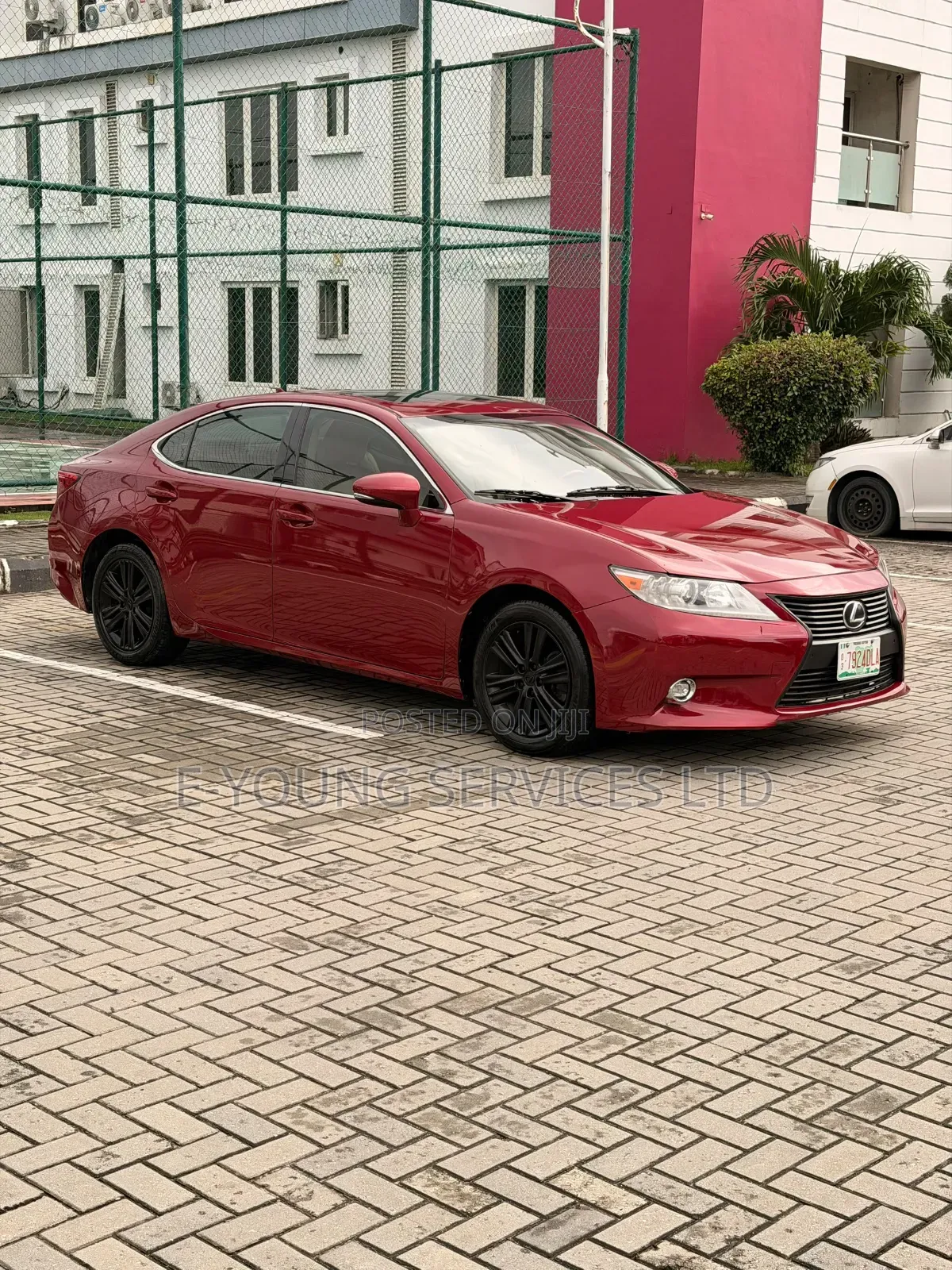 Lexus ES 2013 Red