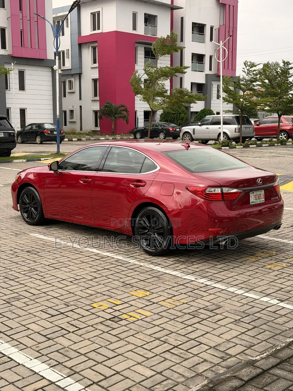 Lexus ES 2013 Red