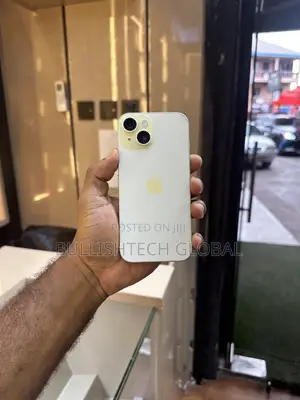 Apple iPhone 15 128 GB Yellow