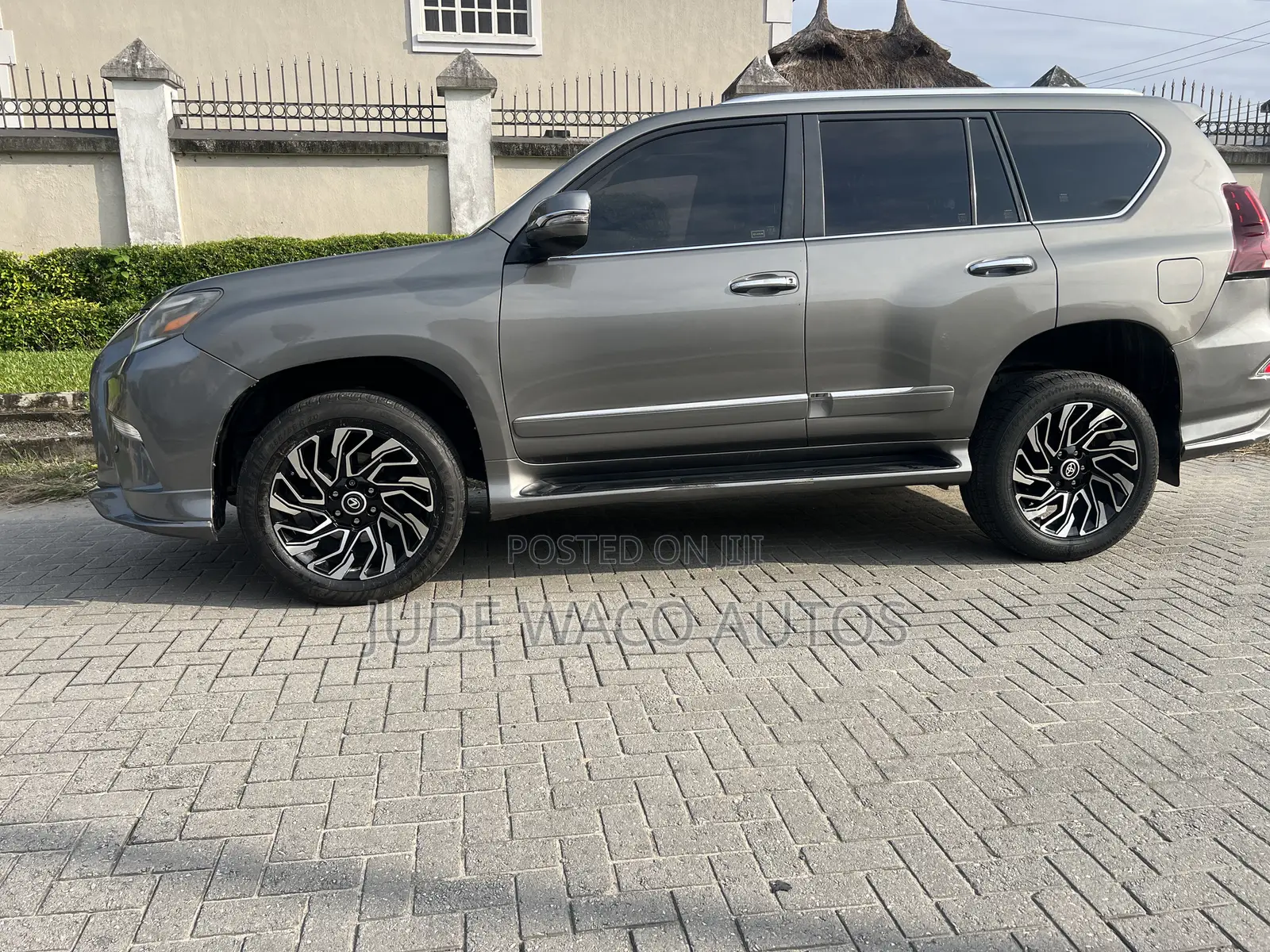 Lexus GX 460 Premium 2012 Gray