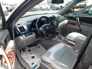 Toyota Highlander 2010 Gray
