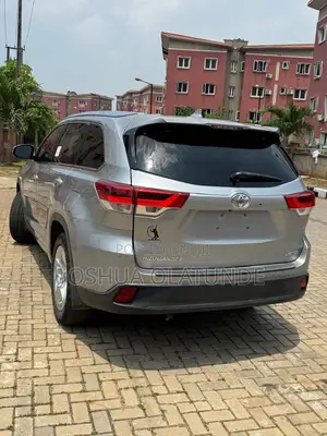 Toyota Highlander 2016 Blue
