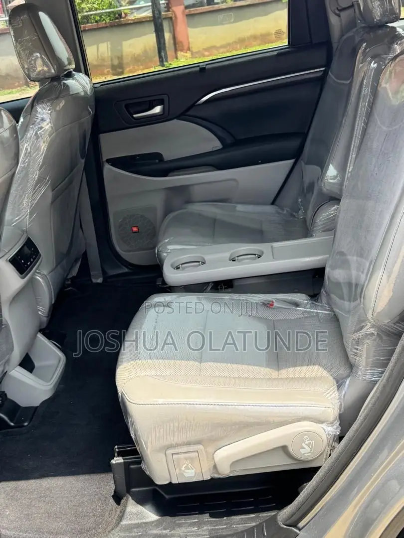 Toyota Highlander 2016 Blue
