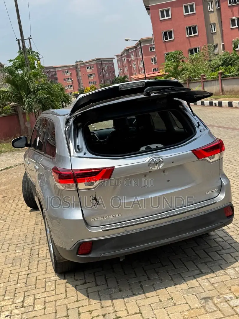 Toyota Highlander 2016 Blue