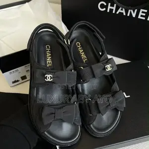 New in Luxury Chanel Grosgrain Quilted Bow Daddy Sandal