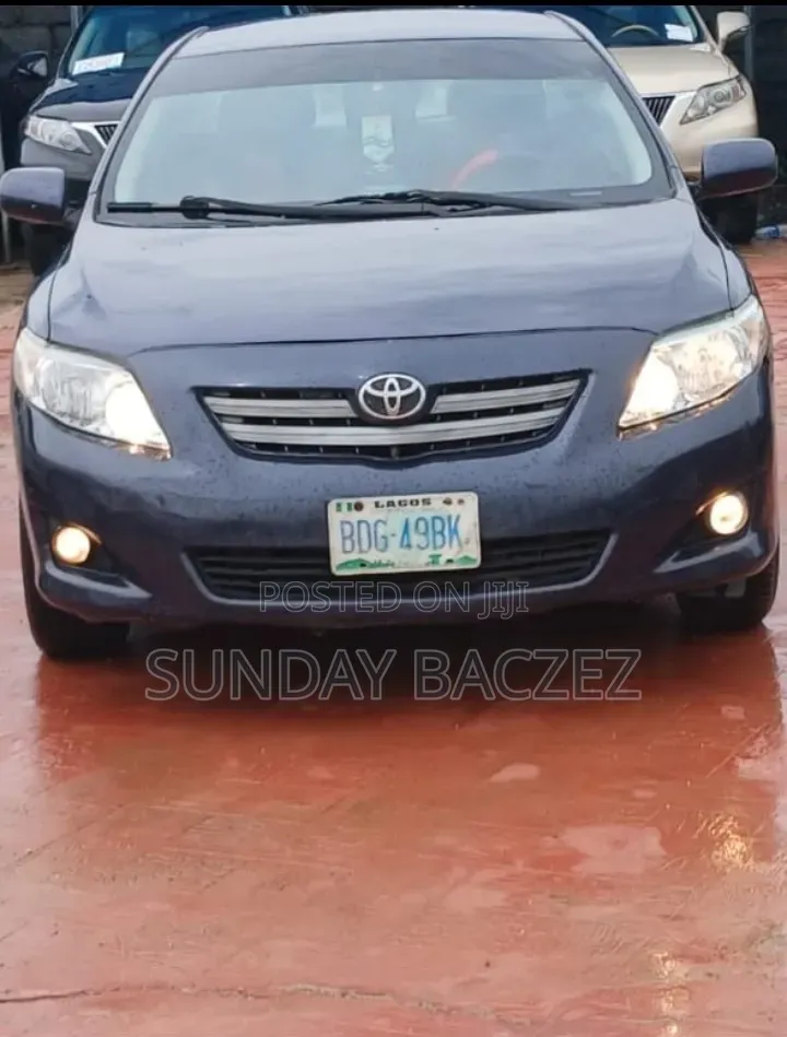 Toyota Corolla 2010 Blue