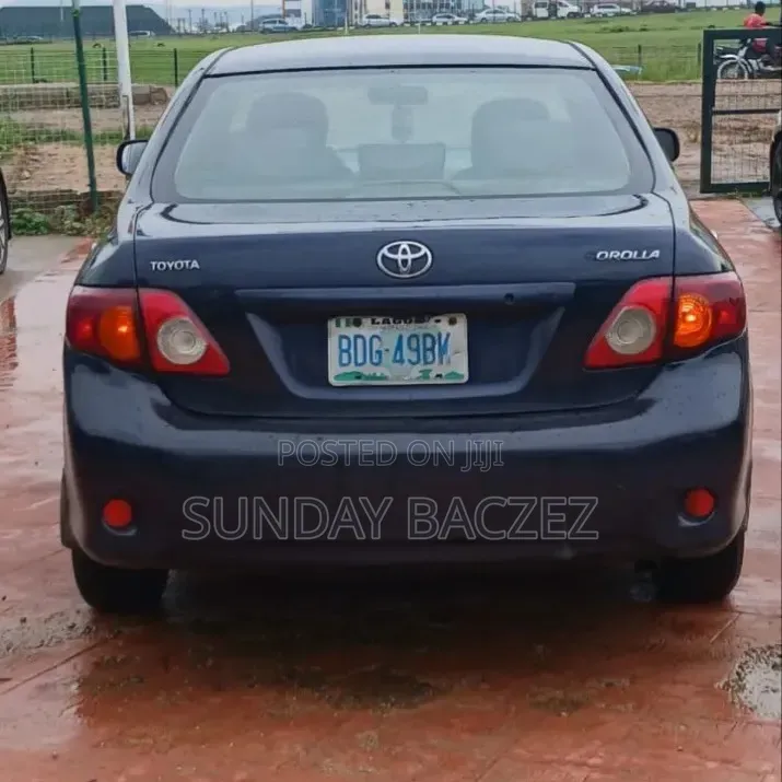 Toyota Corolla 2010 Blue