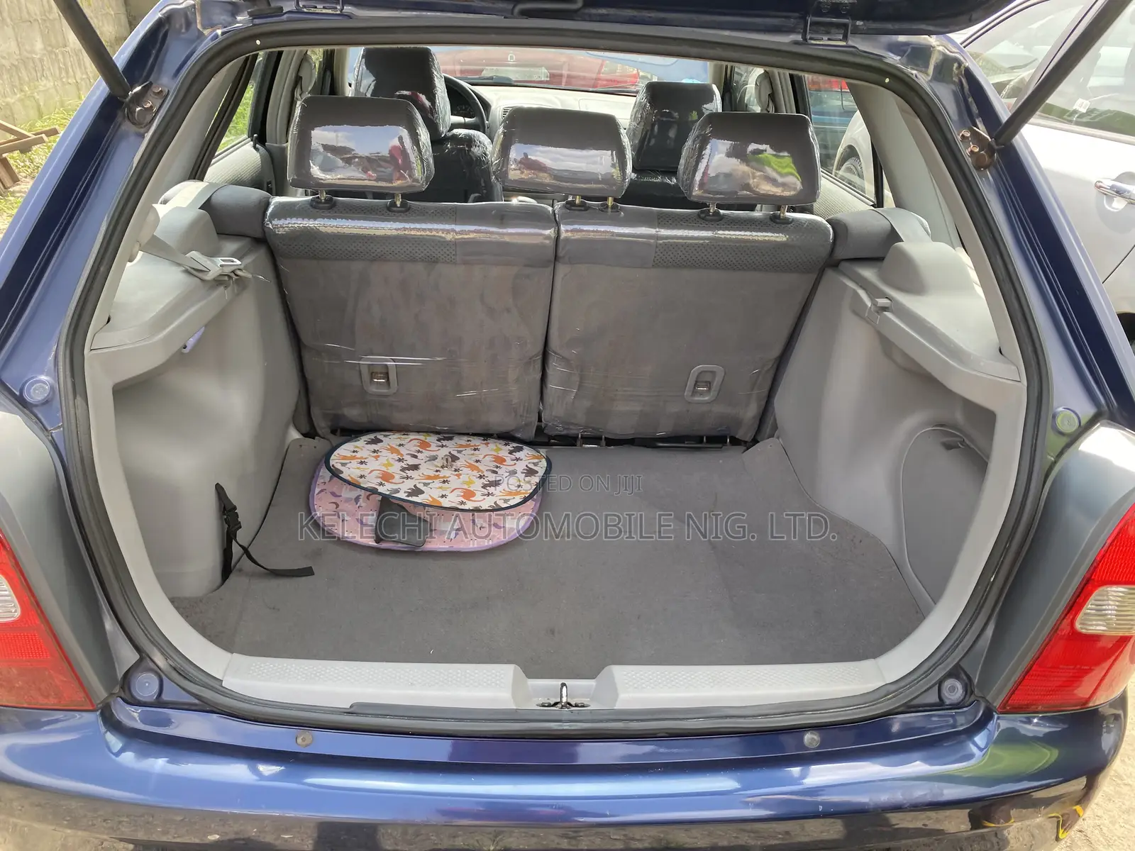 Mazda 323 2004 Blue