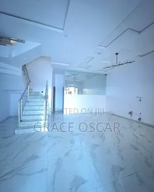4bdrm Duplex in Ikota for rent