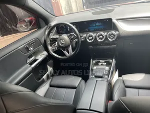Mercedes-Benz GLA 250 2020 Red