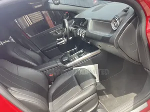 Mercedes-Benz GLA 250 2020 Red