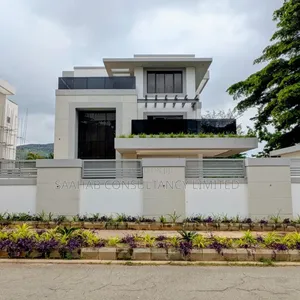 6bdrm Mansion in Main Maitama for sale