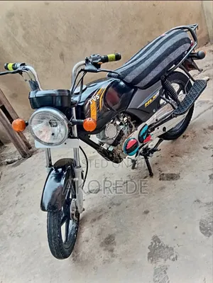 TVS Apache 180 RTR 2025 Red