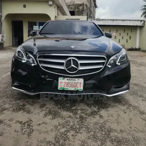 Mercedes-Benz E350 Base 4dr Sedan RWD (3.5L 6cyl 7A) 2010 Black