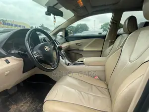 Toyota Venza 2011 White