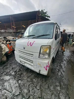 Suzuki Every 2012 White