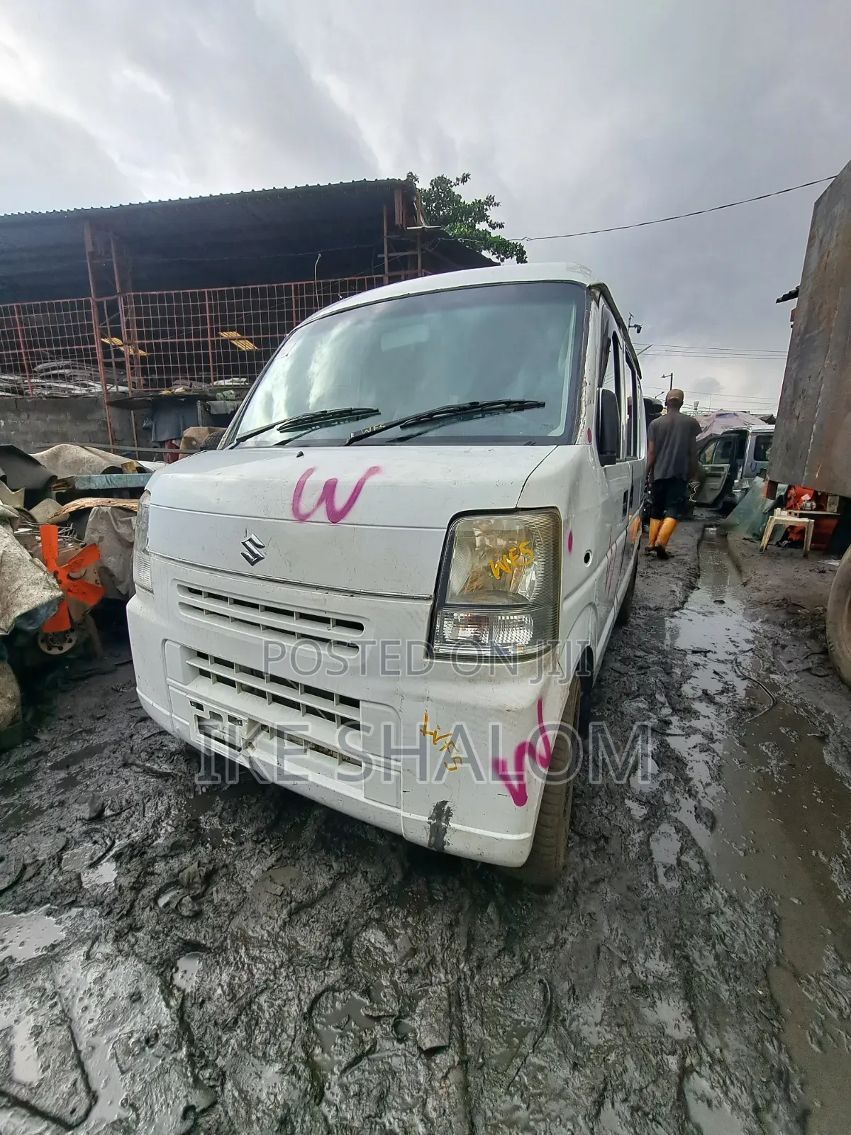 Suzuki Every 2012 White