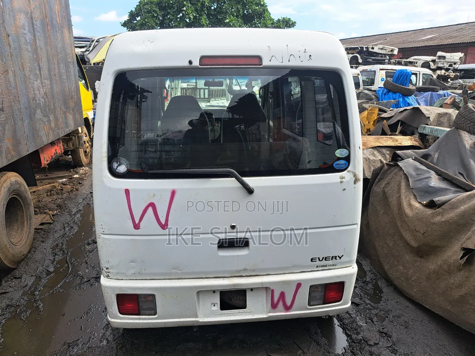 Suzuki Every 2012 White