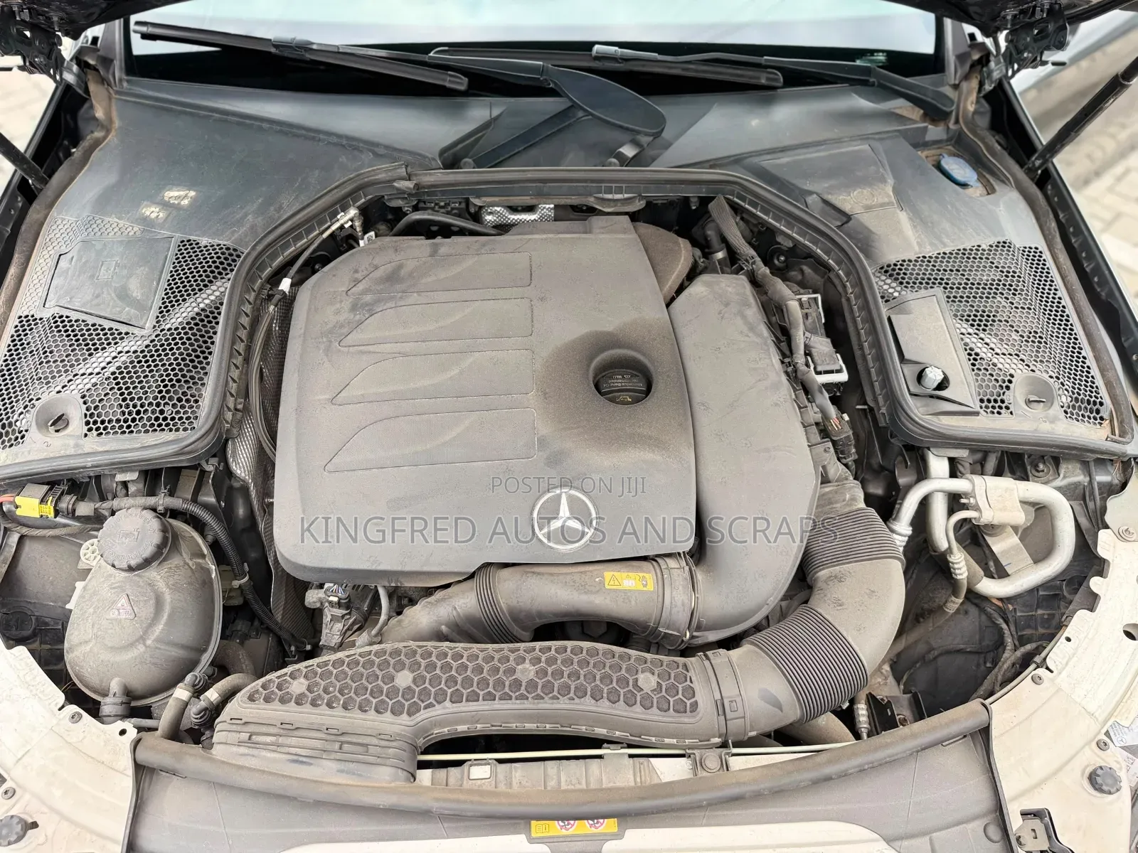 Mercedes-Benz C300 2021