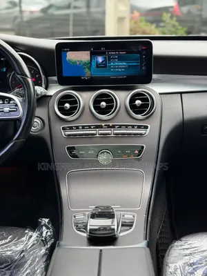 Mercedes-Benz C300 2021