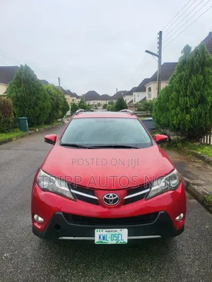 Toyota RAV4 XLE AWD (2.5L 4cyl 6A) 2016 Red