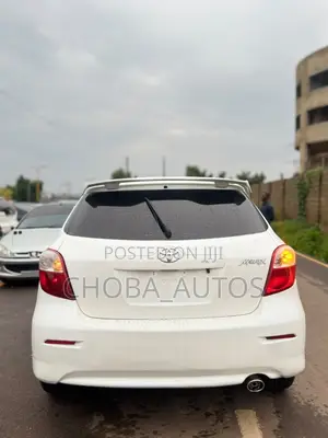 Toyota Matrix 2010 White