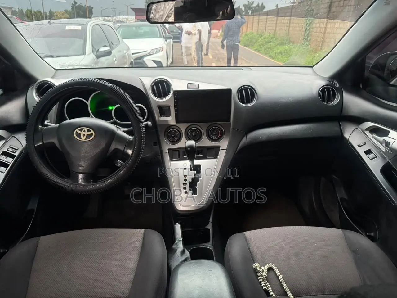 Toyota Matrix 2010 White