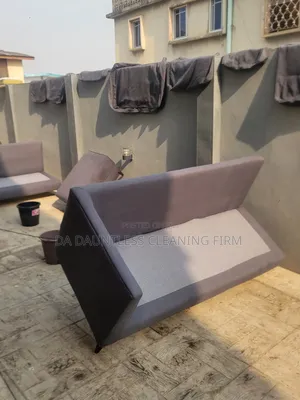 Upholstery Washing