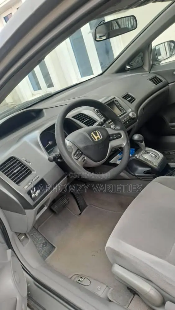 Honda Civic 2006 Gray