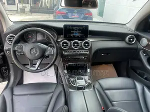 Mercedes-Benz GLC-Class 2018 Silver