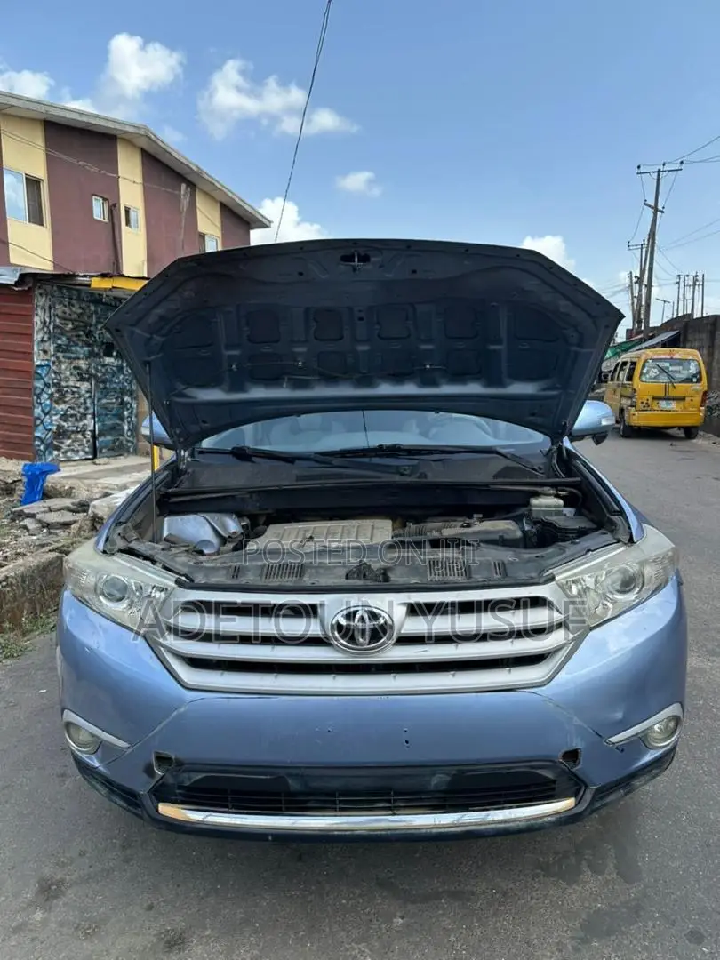 Toyota Highlander Limited 2010 Blue